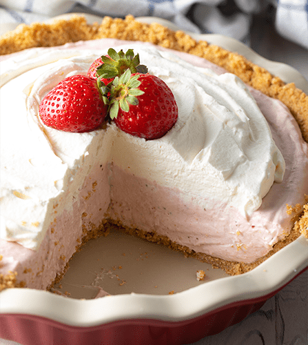 Fluffy No-Bake Strawberry Cream Pie