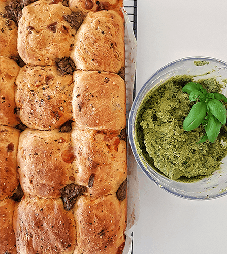 Tomato-Basil Pull-Apart Rolls